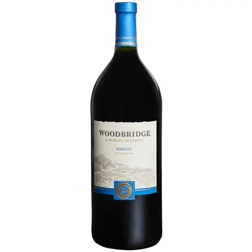 Woodbridge Merlot – 1.5L